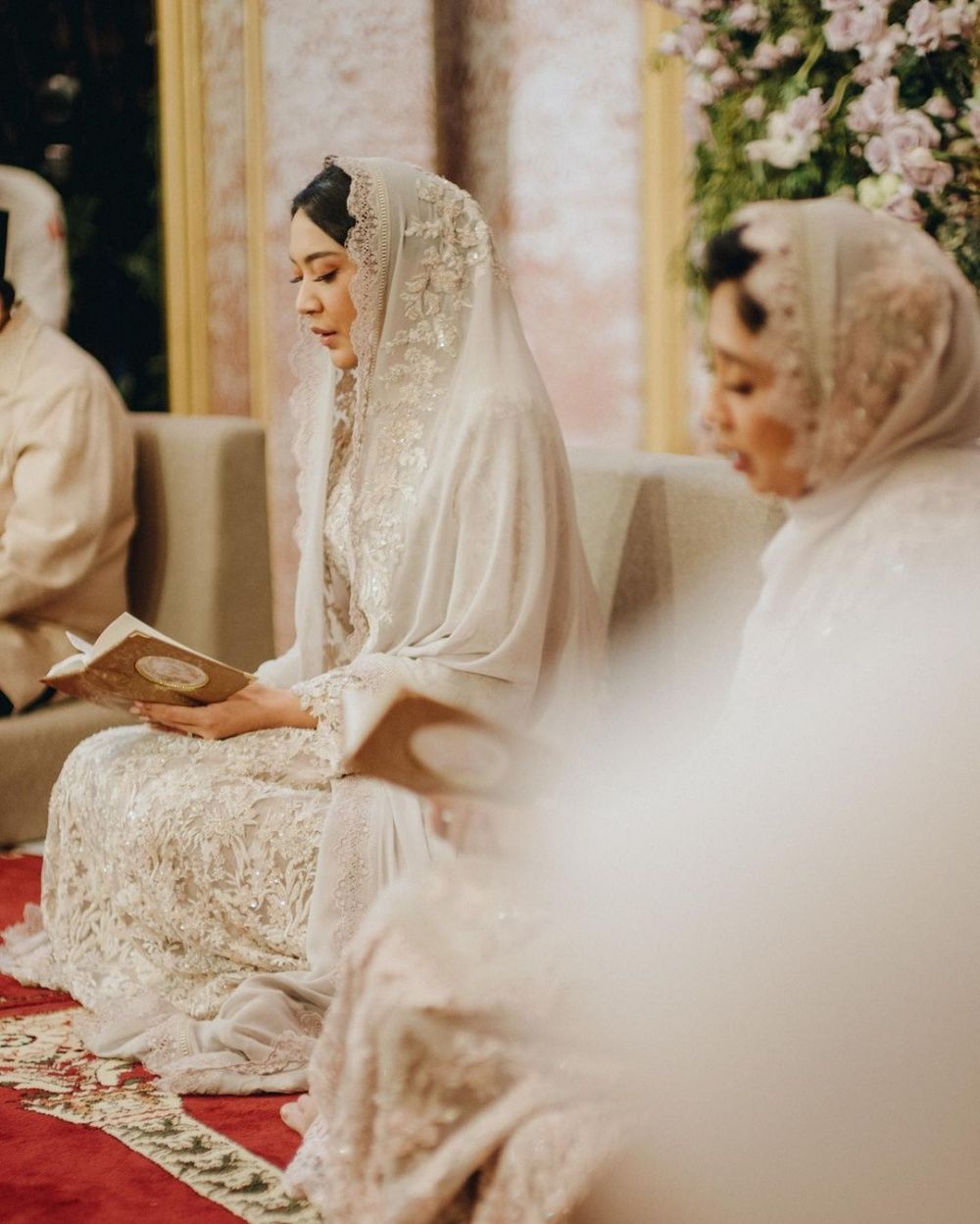 10 Potret Pernikahan Putri Tanjung, Dihadiri Banyak Petinggi Negara