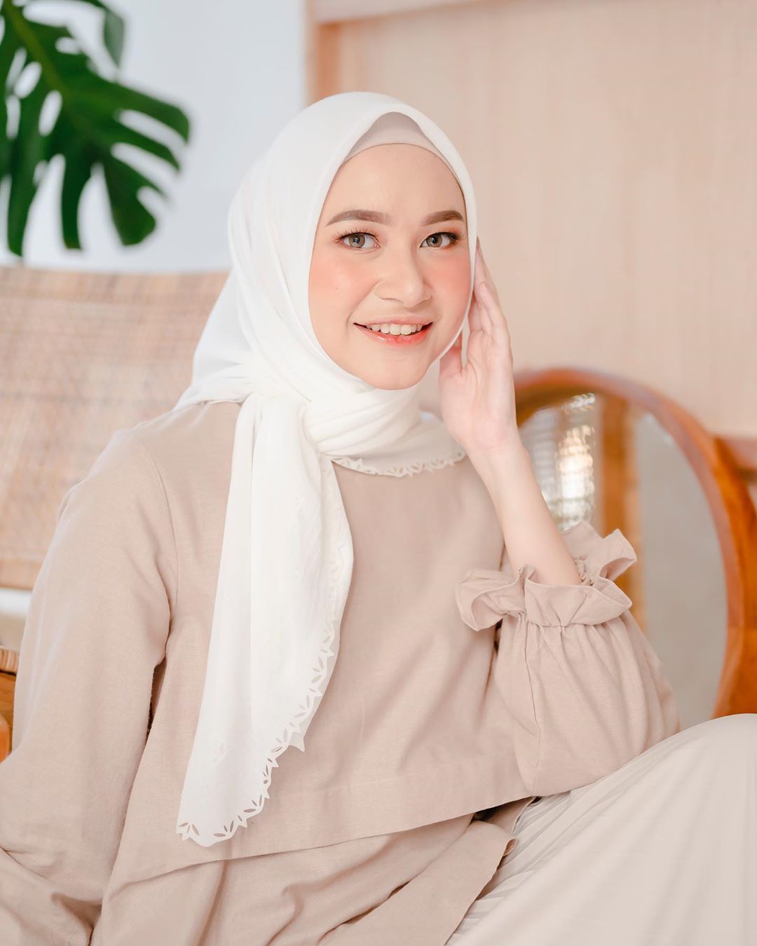 Apa warna jilbab baju cocok putih Baju Biru