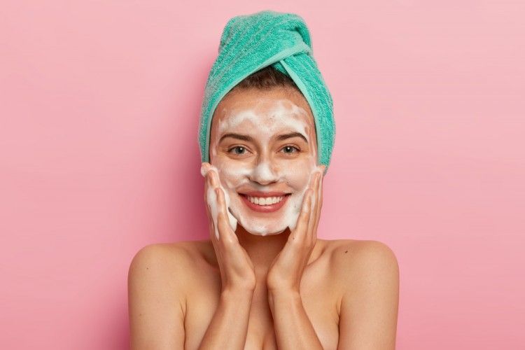 Rekomendasi Y.O.U Hy! Amino Facial Wash, Kulit Auto Bersih dan Lembut