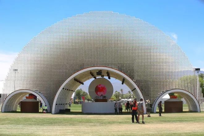 Instalasi Seni Megah yang Menghiasi Festival Coachella 2022