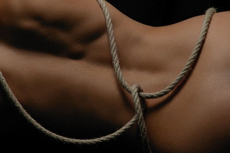 Fakta Shibari, Teknik BDSM khas Jepang untuk Bercinta dengan Pasangan 