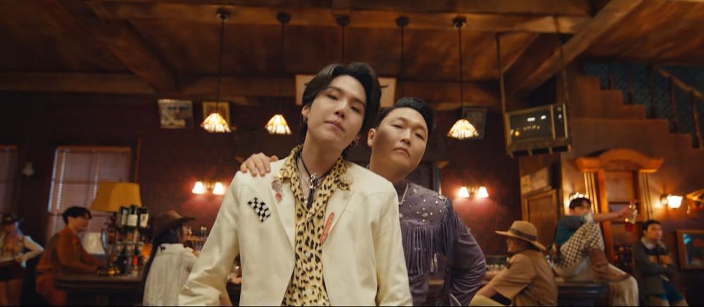 Sudah Rilis, Psy & Suga BTS Jadi Koboi Eksentrik Dalam MV That That