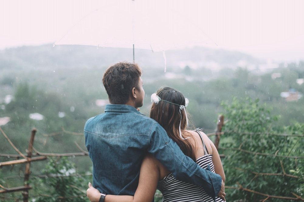 Selain Kesetiaan, Ini 5 Hal yang Bikin Pasangan Makin Sayang