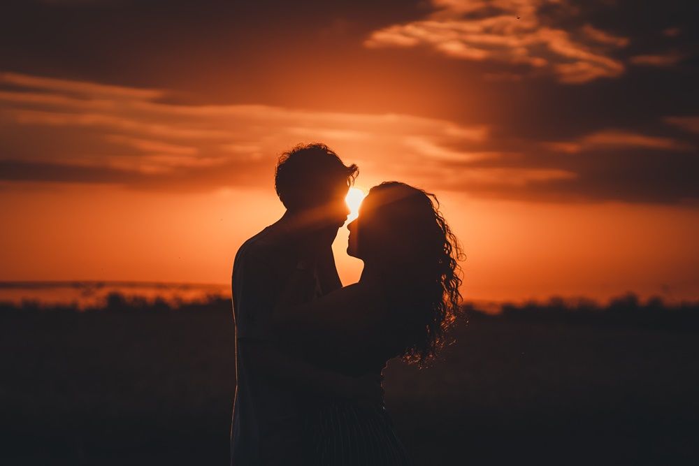 9 Manfaat Bulan Madu Bagi Pasangan yang Baru Menikah 