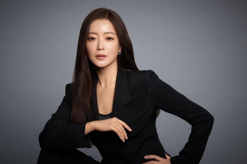 Kecenya Kim Hee Sun, Bintang Drama 'Tomorrow' yang Makin Awet Muda