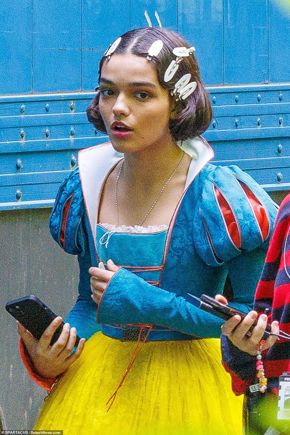 Tersebar Potret Awal Rachel Zegler sebagai Putri Snow White
