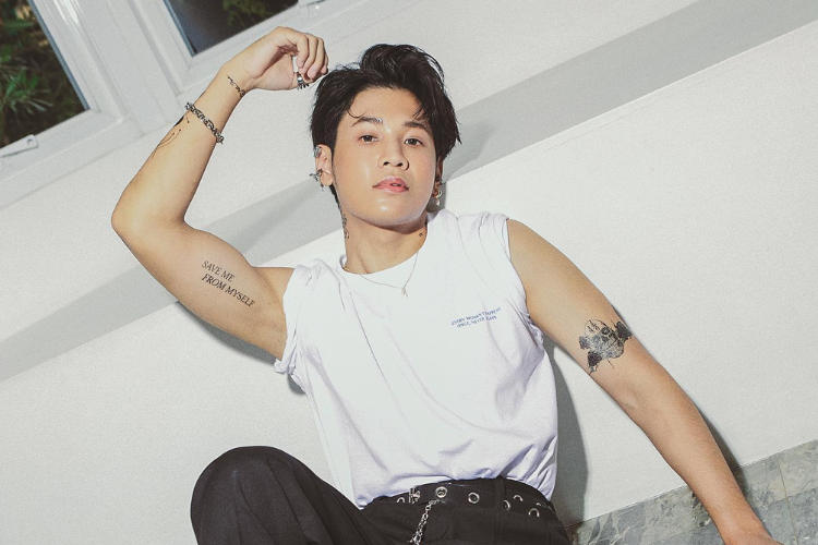Lines of Thai artists who have tattoos, do you have your idol?