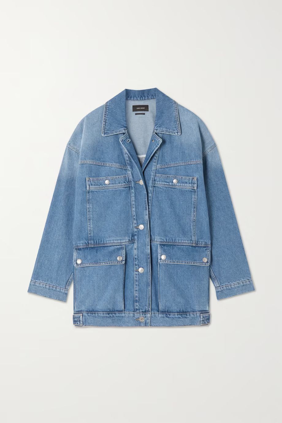 #PopbelaOOTD: Street Style Makin Keren Pakai Oversized Denim Jacket 