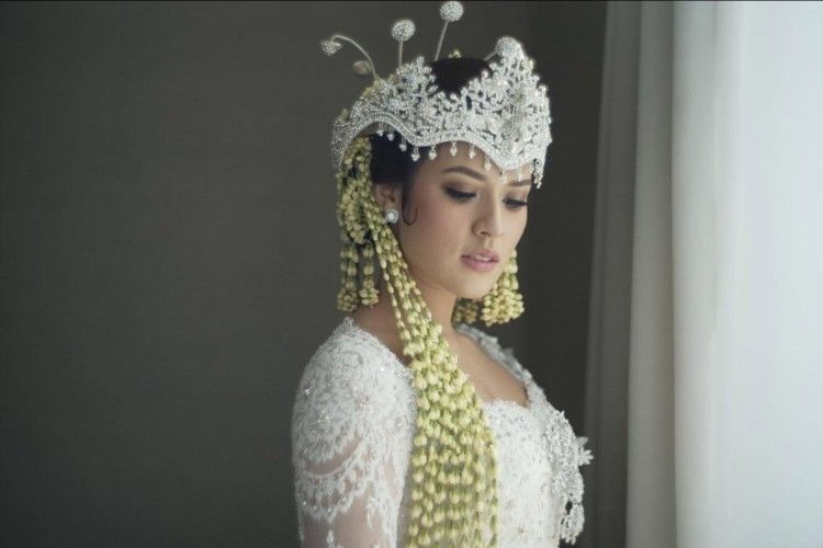 Inspirasi Kebaya Adat Sunda yang Elegan untuk Pernikahan