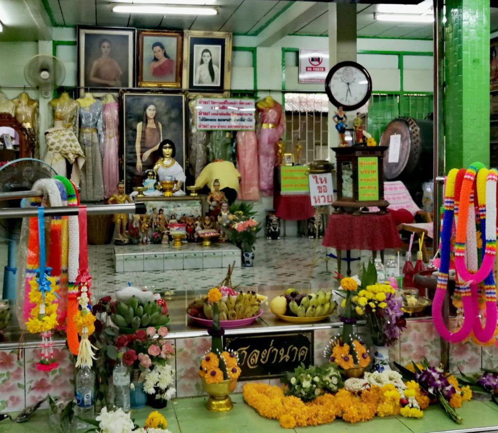 Mengenal Kuil Mae Nak, Kisah Antara Manusia dan Hantu yang Mengharukan