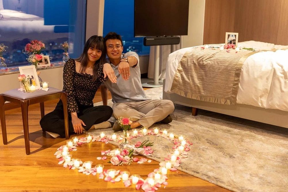 Resmi Menikah, Ini 6 Perjalanan Cinta YouTuber Jang Hansol dan Istri