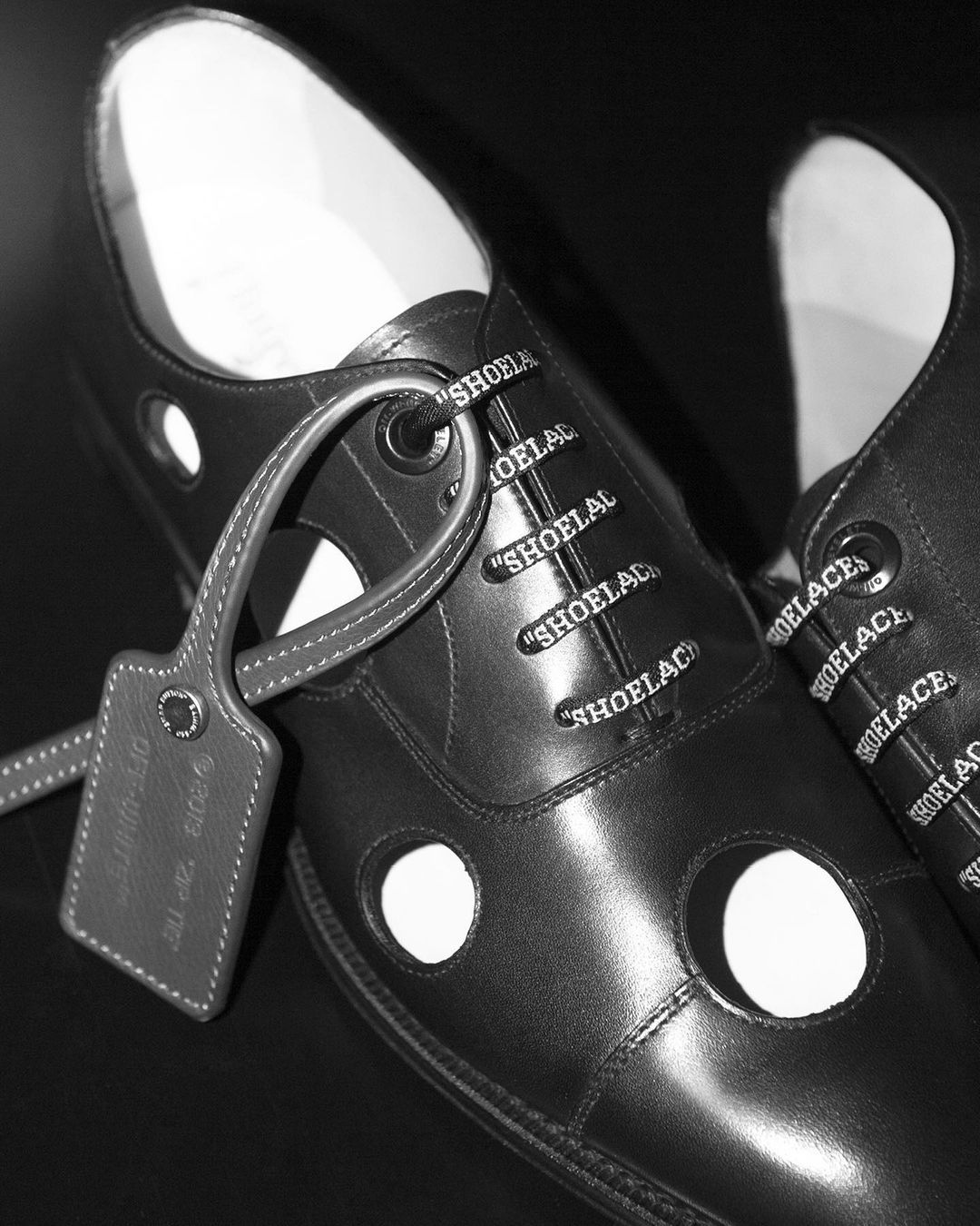 Kolaborasi Off-White™ x Church's untuk Sepatu Oxford 'Meteor'