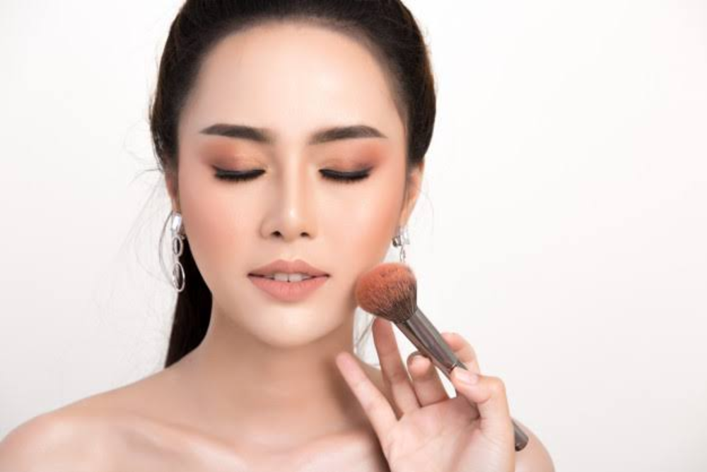 Anti Ribet! 7 Tips Makeup Natural ala Cewek Korea
