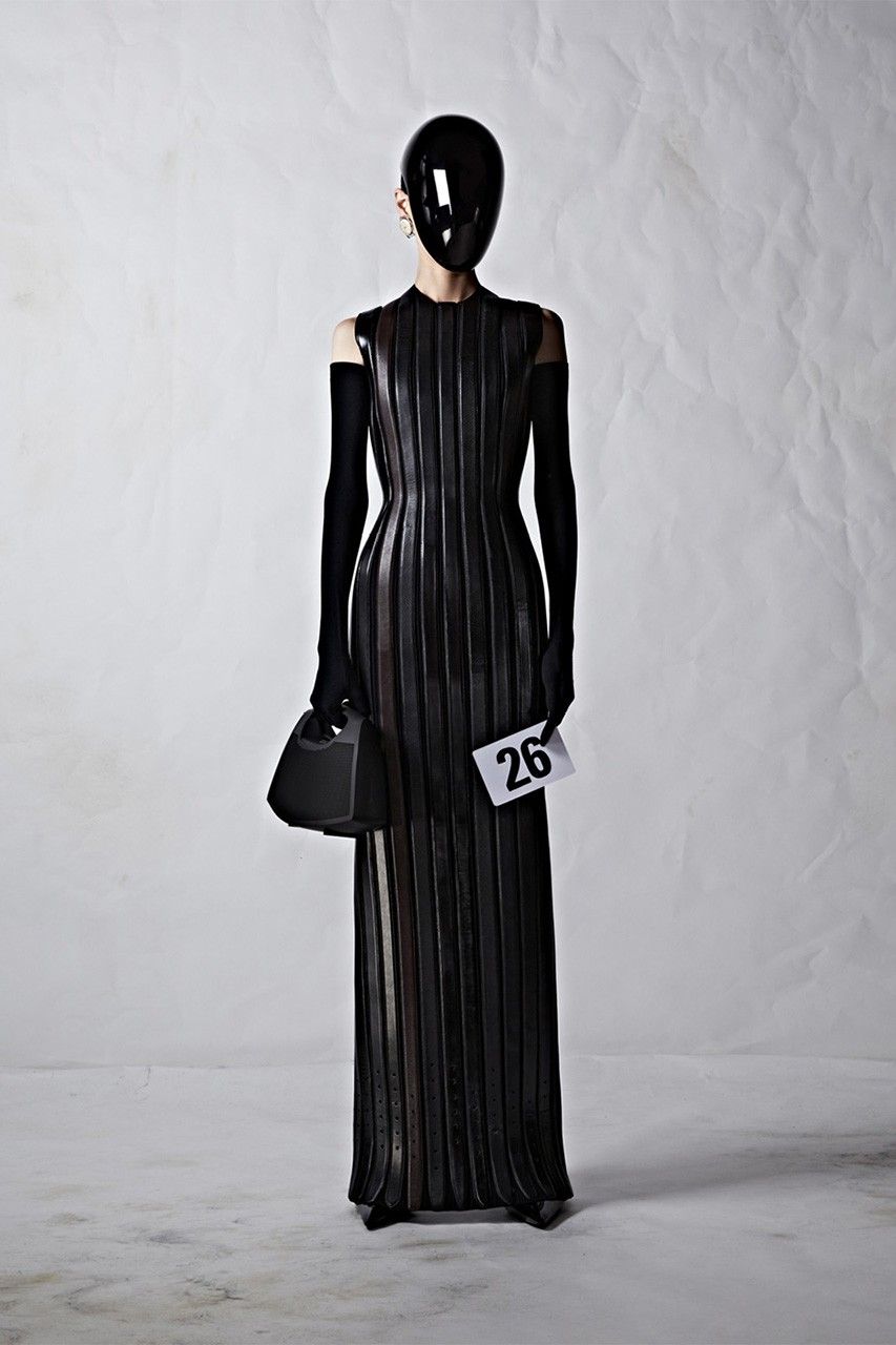 Fakta Menarik Koleksi Balenciaga Couture ke-51