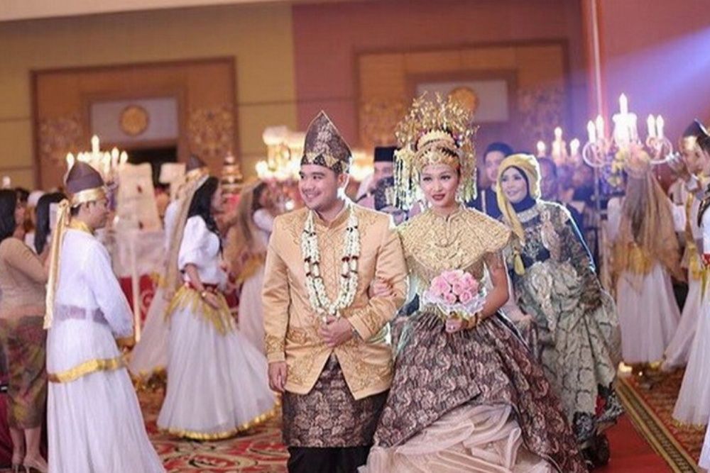 5 Adat Pernikahan yang Masih Banyak Diminati, Via Vallen Pilih Jawa