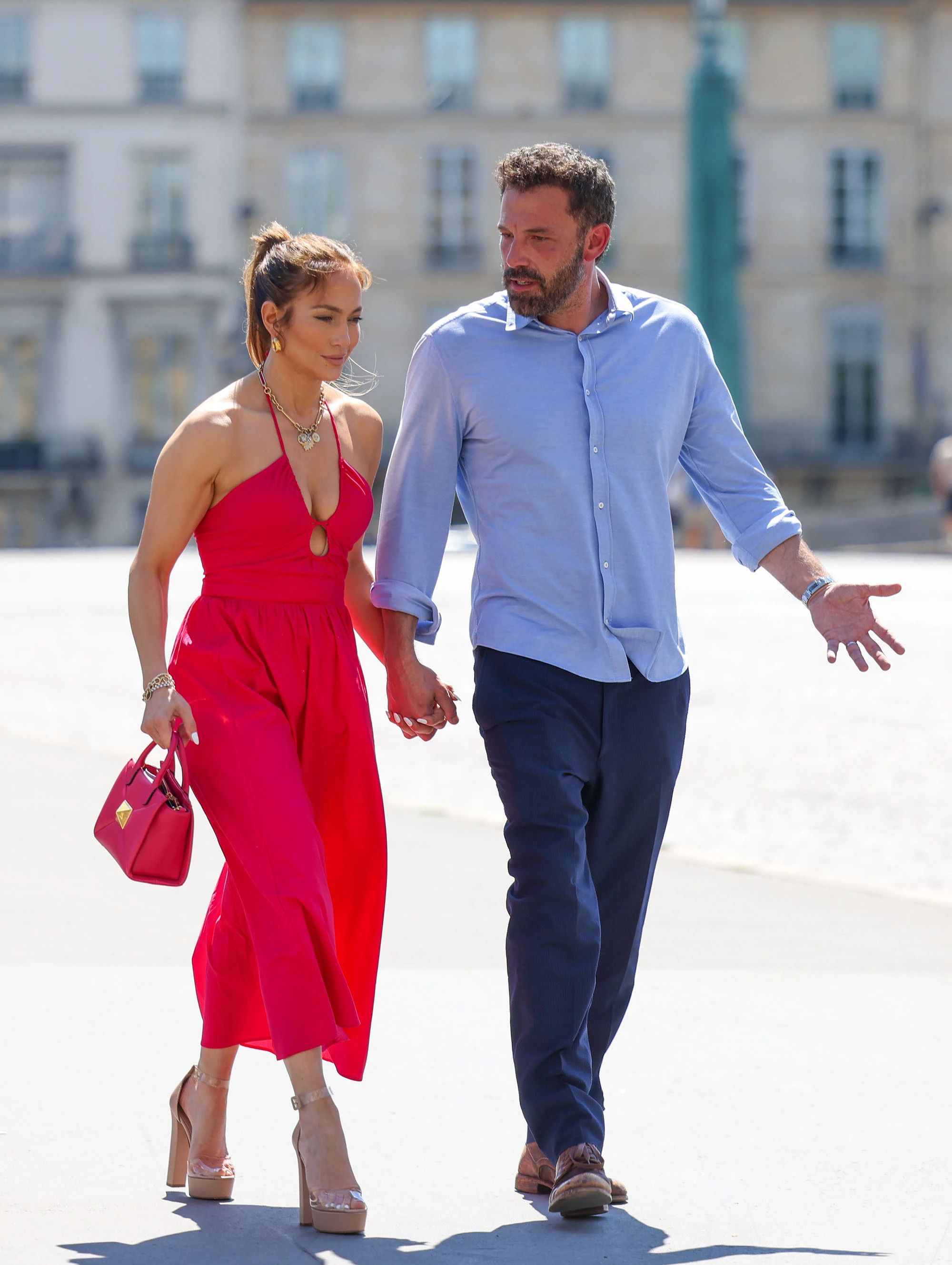 Sambil Rayakan Ultah, Jennifer Lopez Tampil Catchy saat Honeymoon