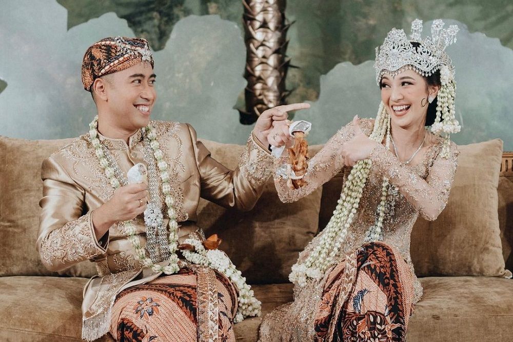 9 Momen Pernikahan Pemain Web Series Indonesia, Terbaru Vicky Kalea!