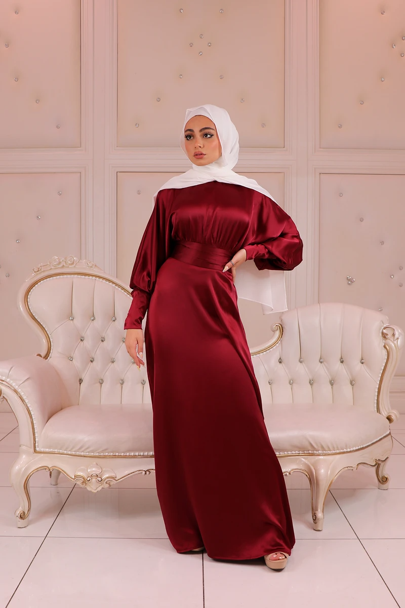 9 Hijab Colors That Match With Red Dresses, So Good!