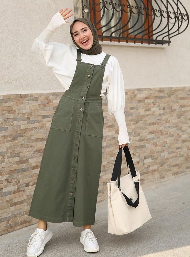 10 Warna Jilbab yang Cocok dengan Baju Putih, Bikin Makin Stylish!