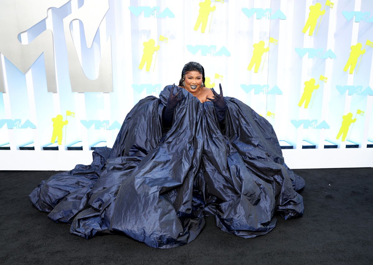 Lizzo's Style on the 2022 VMAs Red Carpet, Disney Character Inspiration?