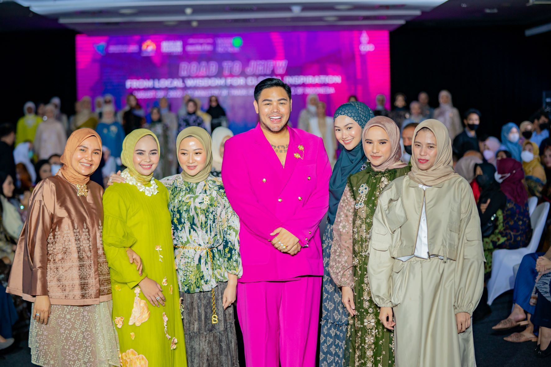 Penampilan 8 Brand untuk Road to Jakarta Muslim Fashion Week 2023