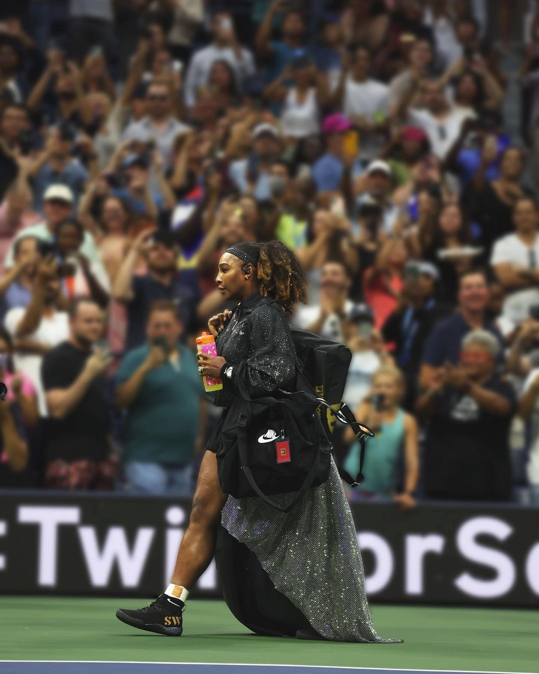 Serena Williams wears diamond shoes at the 2022 US Open