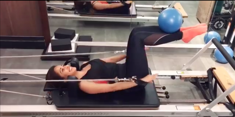 Lines of Indian Singers who Love Pilates, Make the Body Easy 