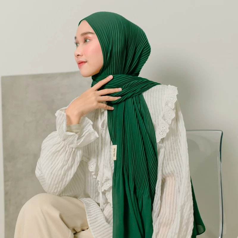 8 Simple Pashmina Plisket Hijab Tutorials But Still Stylish