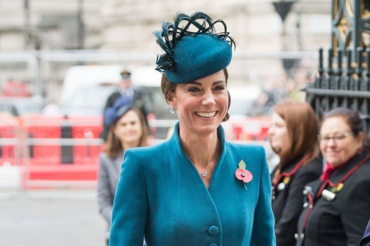 Make a new caption, this is a beautiful photo of Kate Middleton