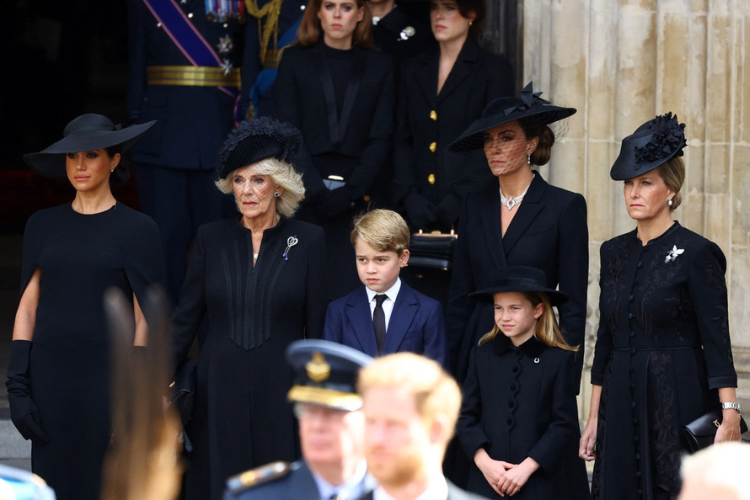 Gaya Anggota Keluarga Kerajaan Inggris di Pemakaman Ratu Elizabeth II