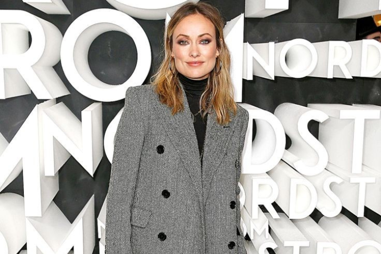 Photo of Olivia Wilde Attending the Red Carpet