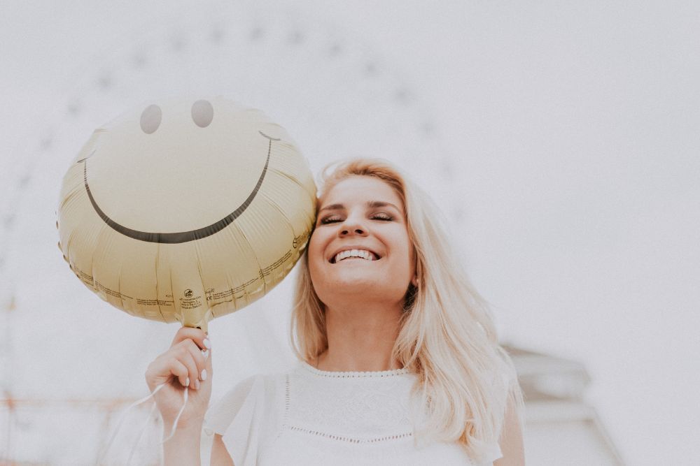 Sedang Sedih? Ikuti 11 Cara Sederhana Ini untuk Hidup Bahagia