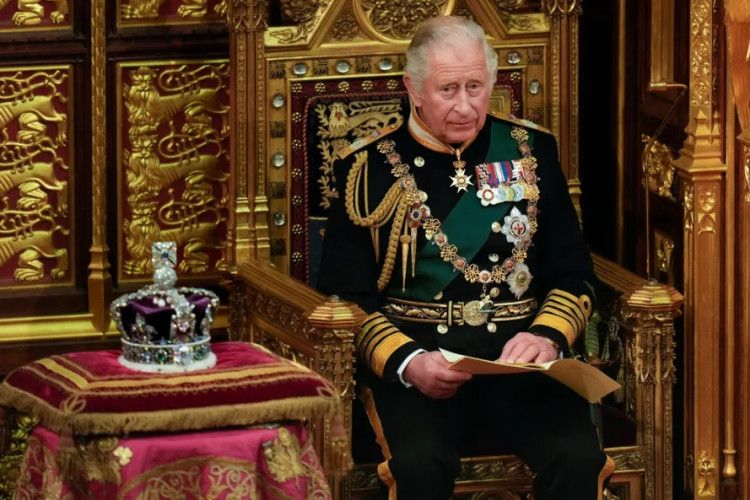 8 Kebiasaan Menarik Raja Charles III, Senang Melukis dan Menulis