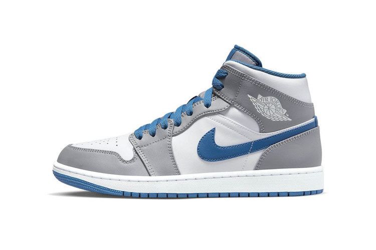 'True Blue' jadi Warna Baru Sneaker Air Jordan 1 Mid
