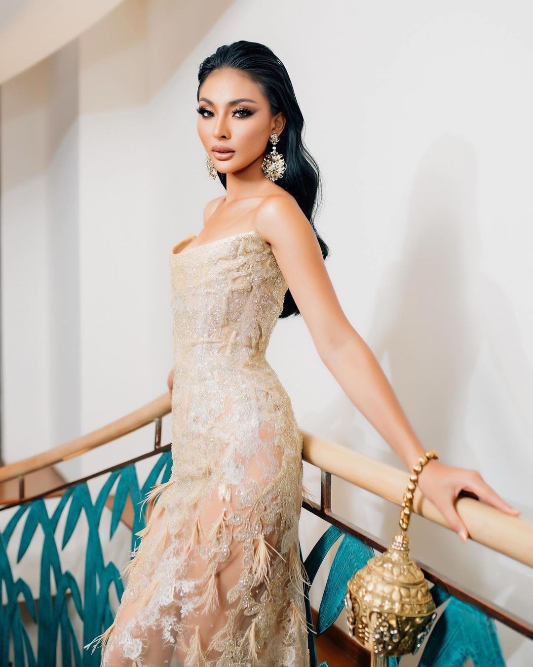 Intip Gaya Glamor Andina Julie, Miss Grand Indonesia 2022