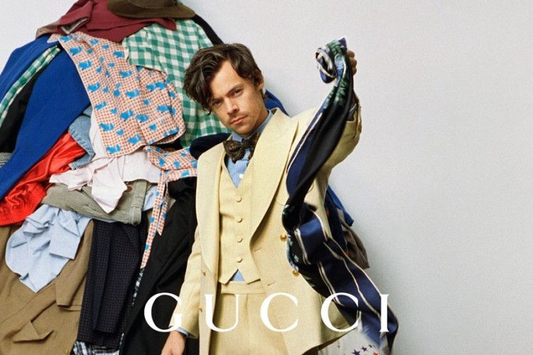 Harry Styles Bintangi Campaign Video Kolaborasinya dengan Gucci
