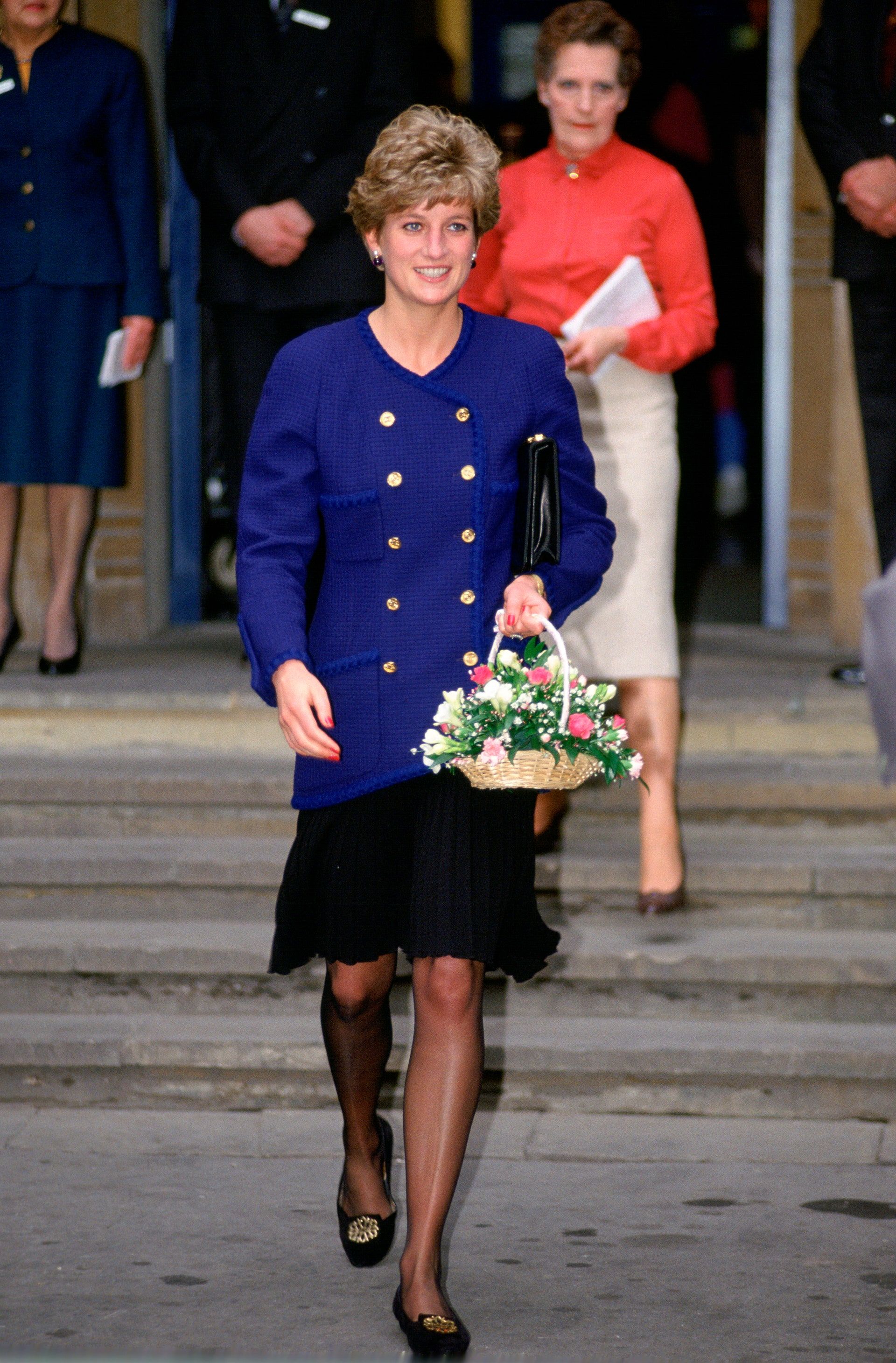 Gaya Ikonik Putri Diana saat Menggunakan Fashion Item dari Chanel 