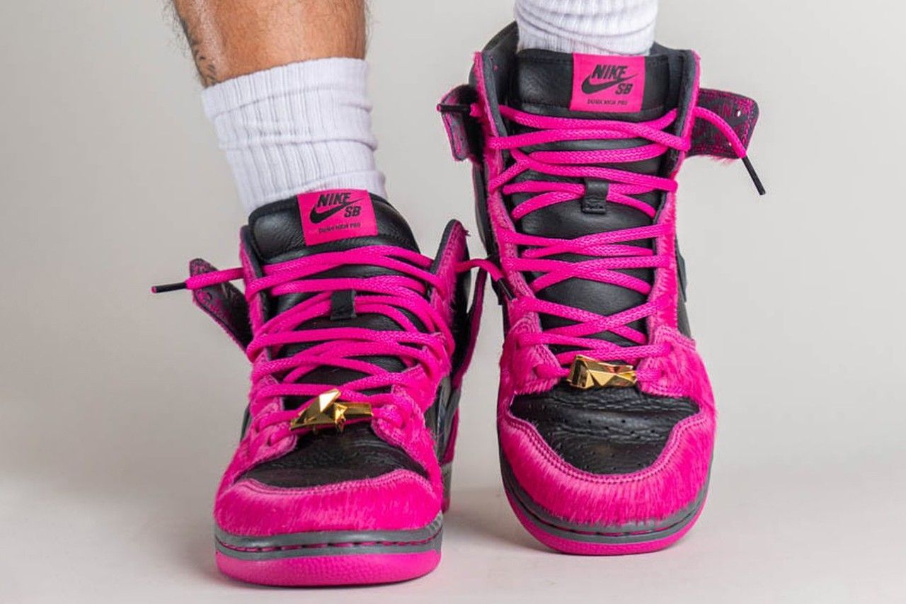 Detail Keren Pada Sneaker Run the Jewels x Nike SB Dunk High