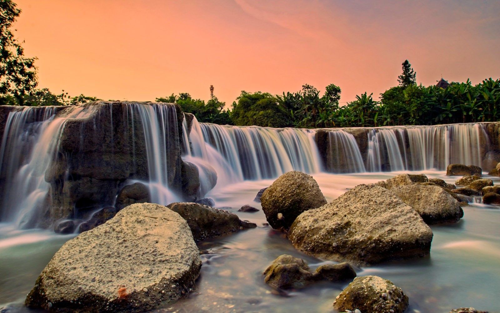 7 Rekomendasi Wisata Alam di Jabodetabek yang Menyegarkan!
