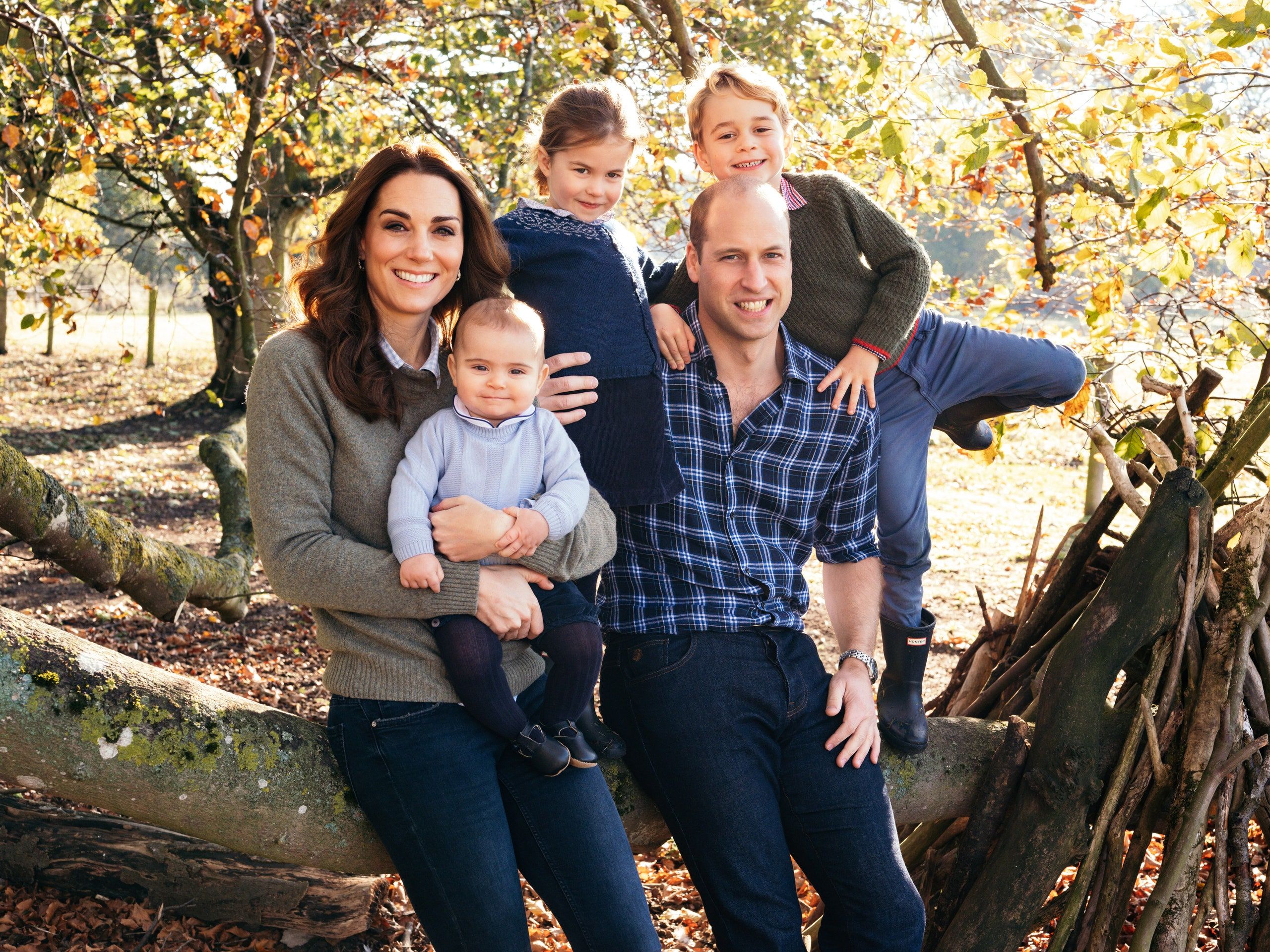 Deretan Potret Kartu Natal Keluarga Kate Middleton dari Tahun ke Tahun