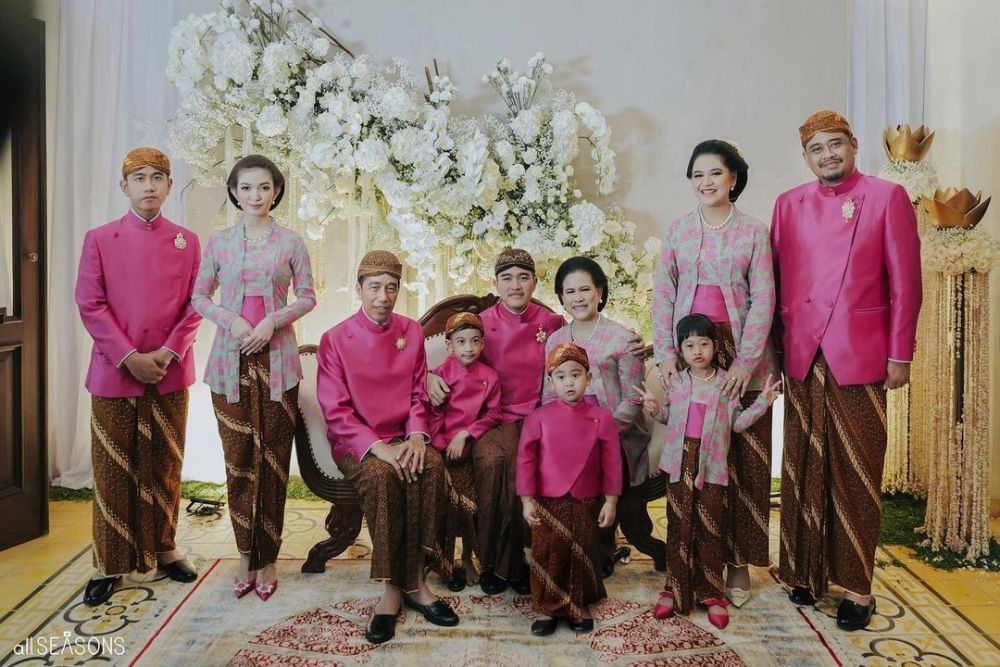 Inspirasi Warna Seragam Pernikahan a La Keluarga Presiden Jokowi