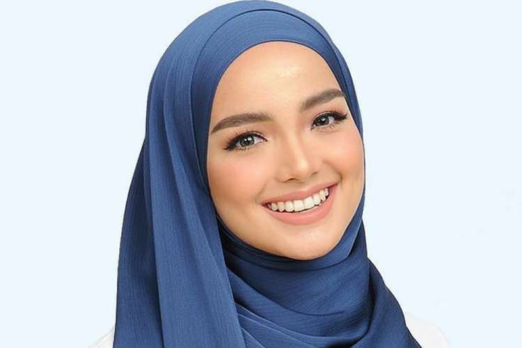 8 Tutorial Hijab Pashmina Silk Yang Mudah Elegan Dan Mewah